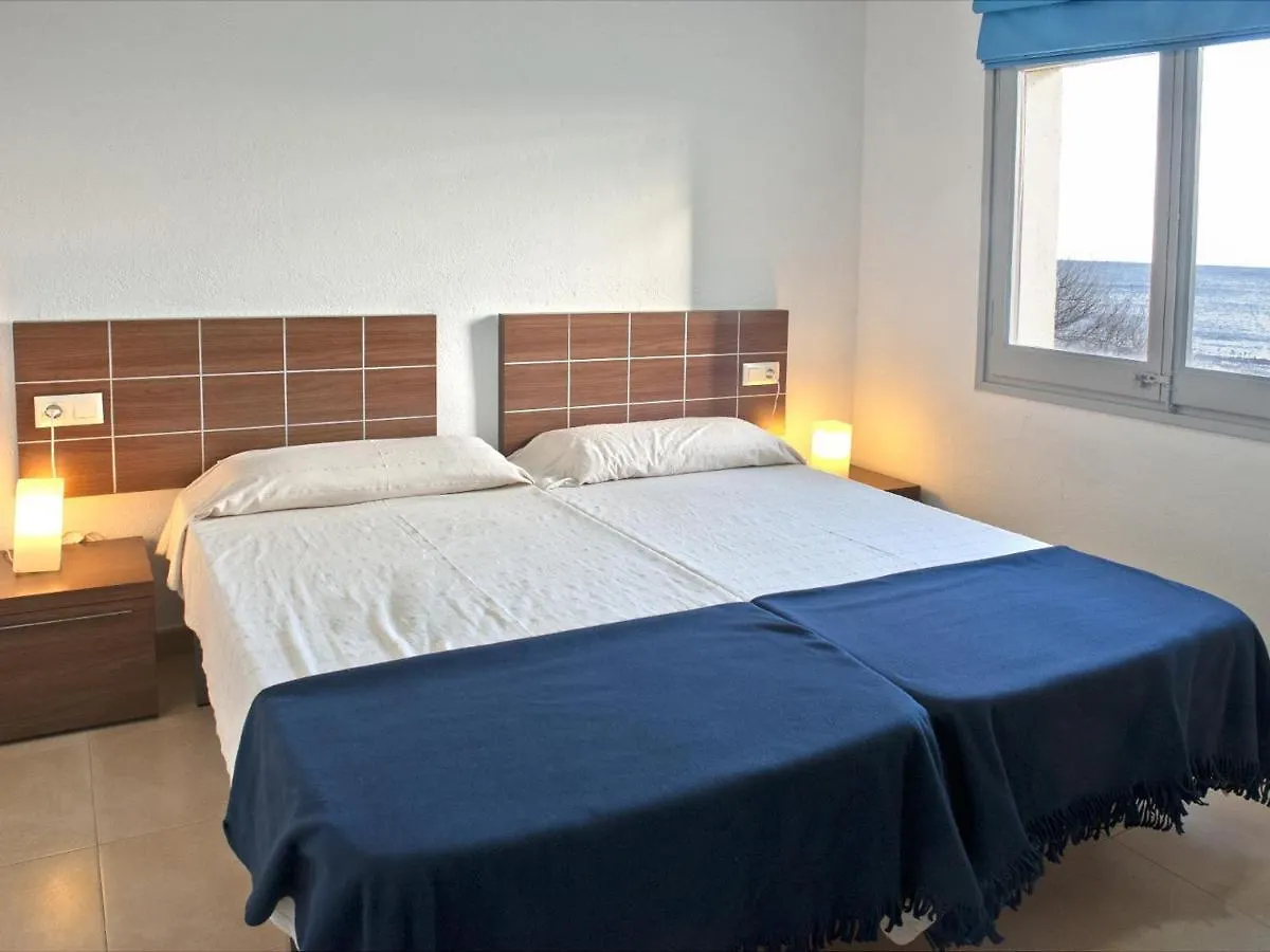 Flor De Mar 4 - Apartamento Agradable Y Luminoso Situado En 1ª Linea Del Mar. - Es-228-35 Llanca